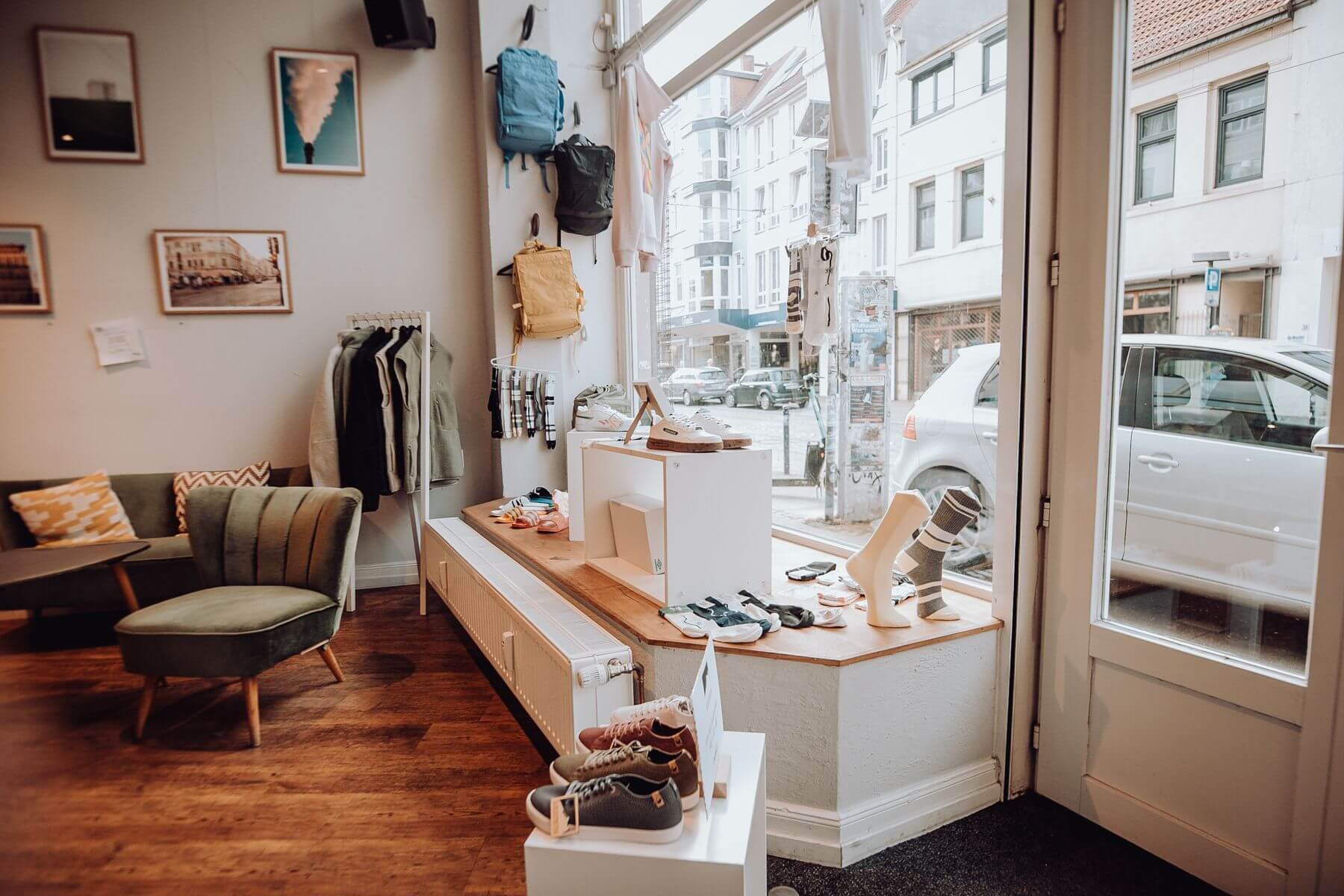 Sneaker Store Glückstreter in Bremen sneaker.de